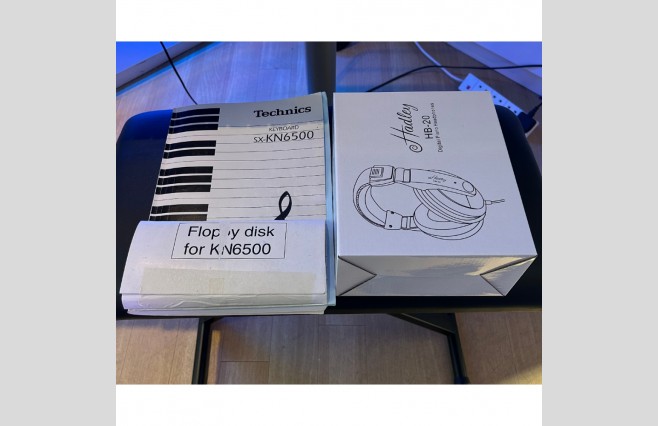 Technics SX-KN6500 Keyboard | UK Delivery In Days | Warranty | P/X | Finance Options | Includes Stand, Stool, Headphones | Used | Serial Number EVKFA001334 - Image 9